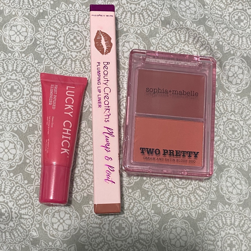 ipsy Beauty Creations Plumping Lip Liner Set